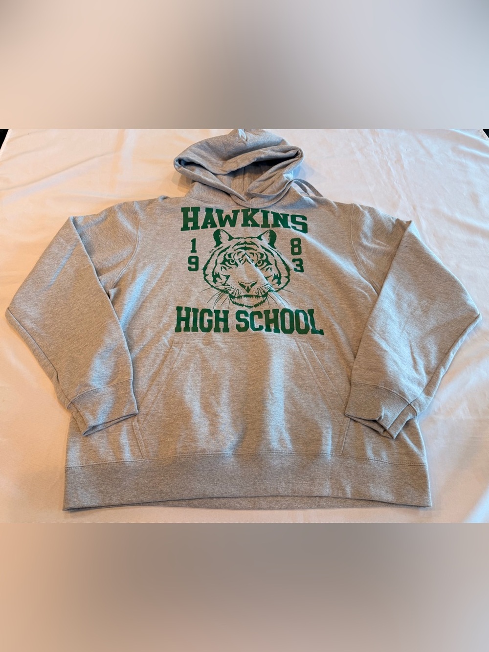 NWOT Netflix Stranger Things Hawkins High School 1983 Hoodie Size XL